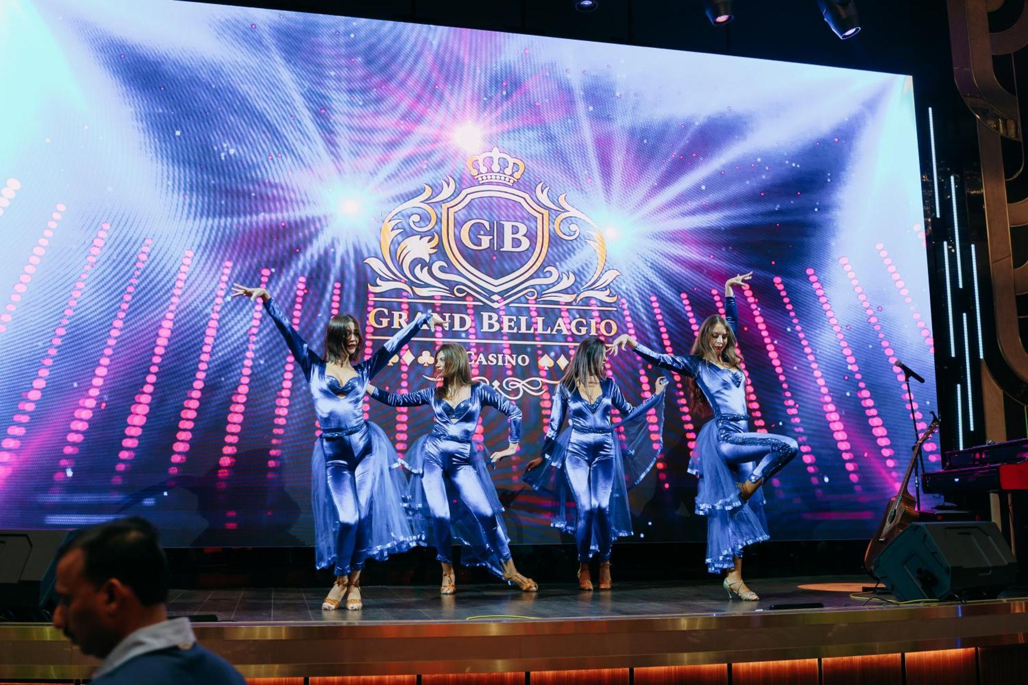 Grand Bellagio Batumi Convention & Casino Hotel エクステリア 写真